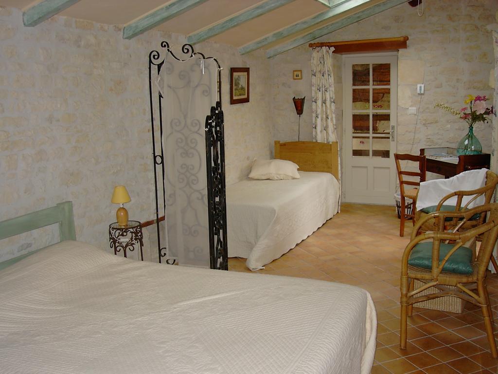 מלון Thairé Les Jardins Saint Leonard מראה חיצוני תמונה
